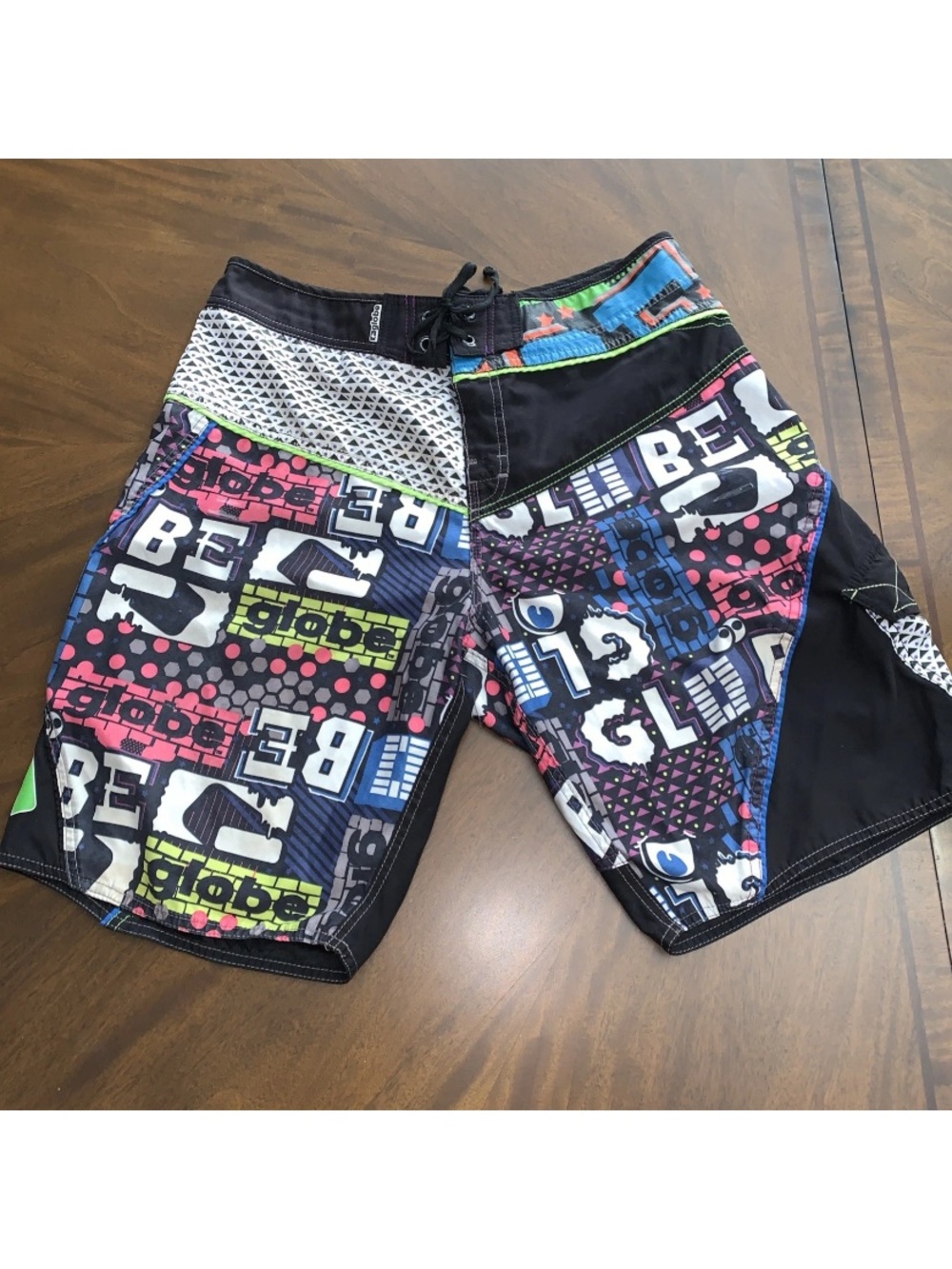 GLOBE CJ Hobgood Series Y2K Men’s Board Shorts Swim Skate Graffiti Pocket 34